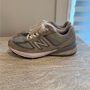New Balance 990 v5 women's sneakers